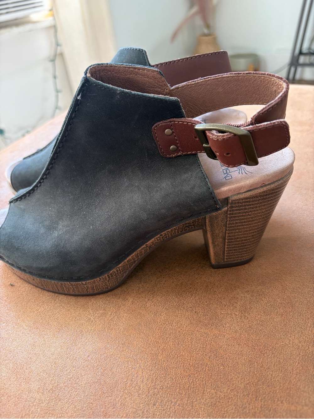 Dansko Black Leather Peep Toe Ankle Strap Platform Heels Size 38 approx 7.5-8 US